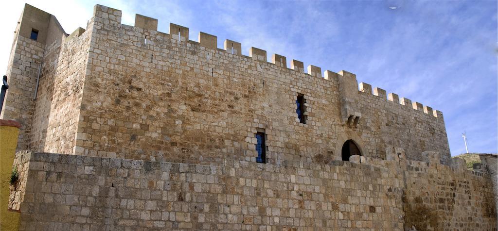 Castillo De Grisel Exterior photo