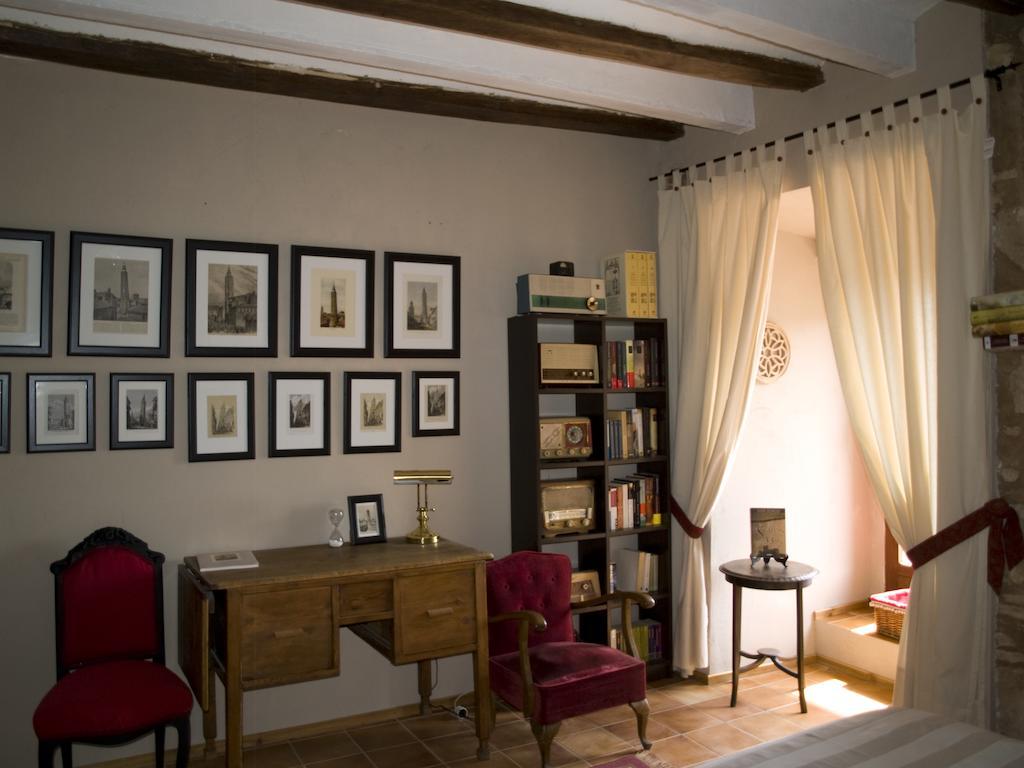 Castillo De Grisel Room photo